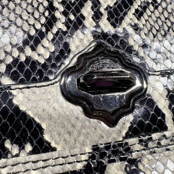 ORYANY Snake Reptile Print Leather Clutch Silver Chain Strap - Picture 2 of 7